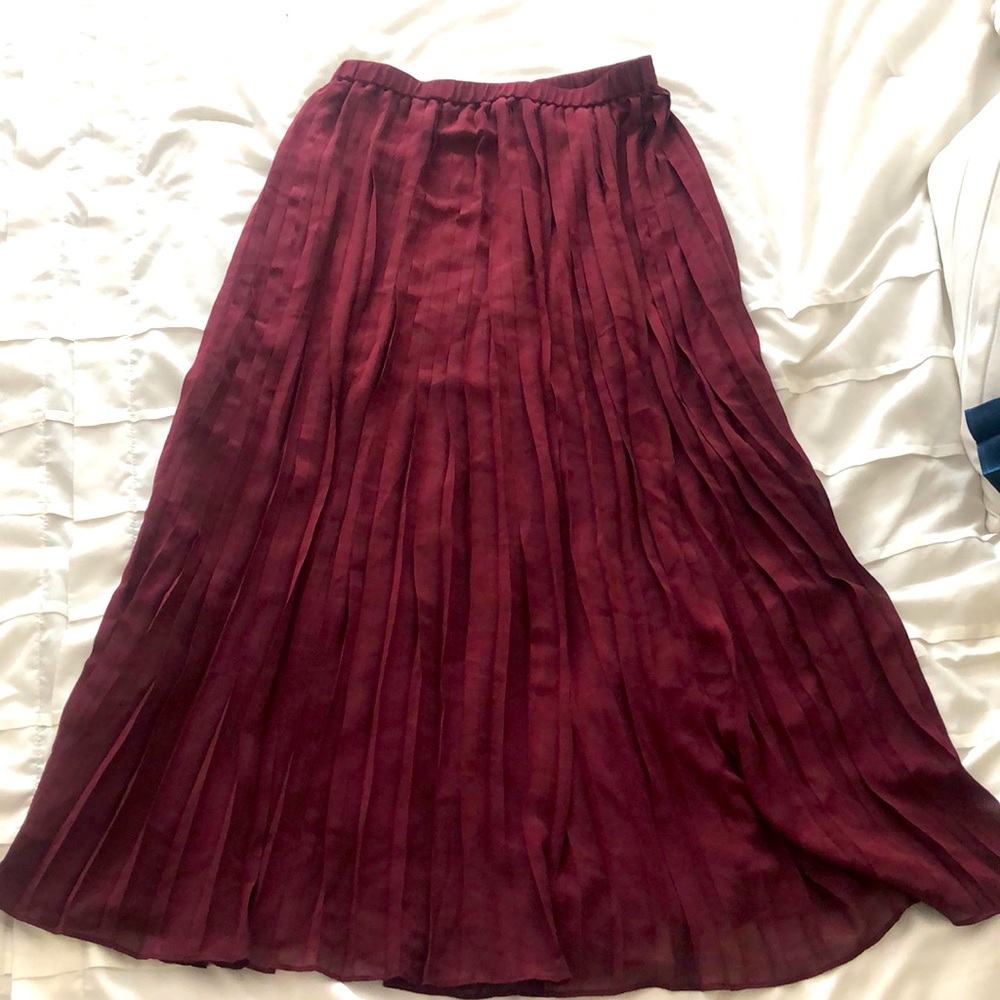 Club Monaco Pleated Maxi Skirt
